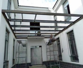 鋼結(jié)構(gòu)閣樓